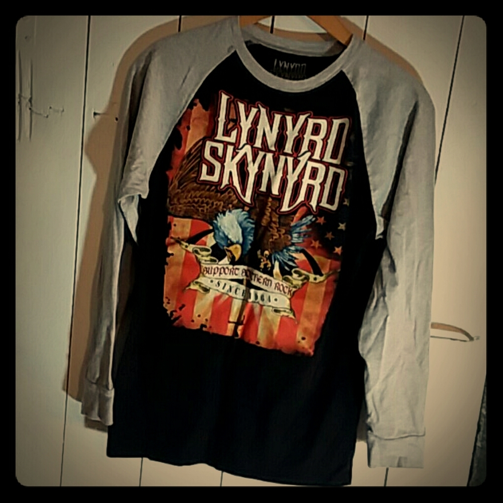Lynyrd Skynyrd black and gray long sleeved tshirt